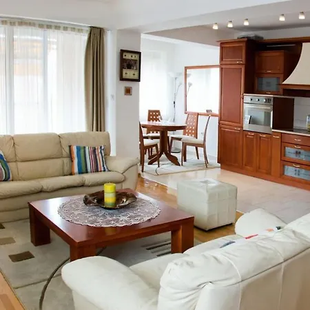 Luxury Flat Apartment *
